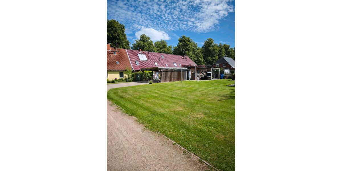 Reihenhaus Brüsewitz - 5 Zimmer, 175 m&sup2;, 350.000&euro; | Angebot:27146954