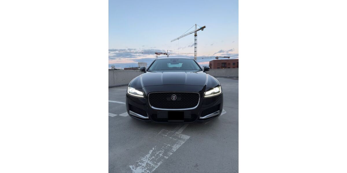 Jaguar XF 126.000 km 17.400 &euro; Kraków 18292