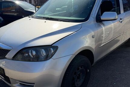 Mazda 2 204.000 km 1.799 &euro; Göttingen 37079