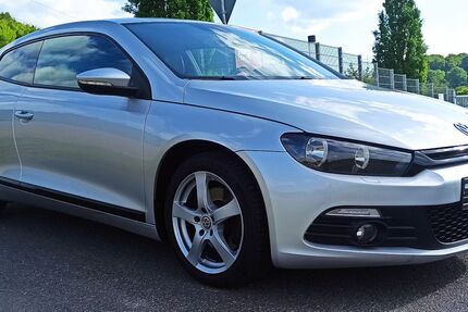 VW Scirocco 243.211 km 3.200 &euro; Schlüchtern 36381