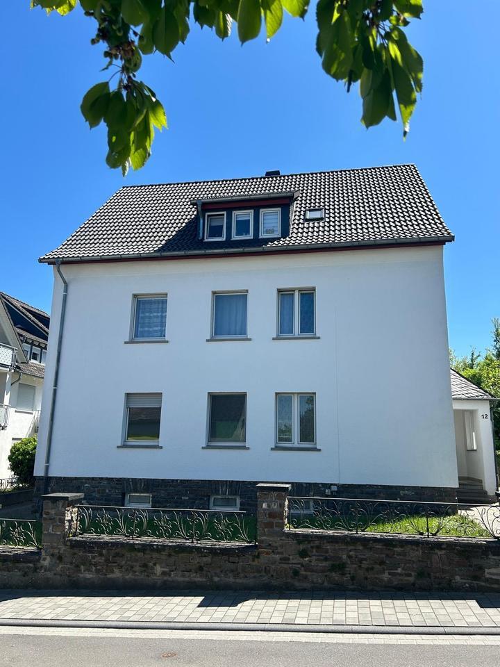 Möbelierte 3- RaumWohnung in Kastellaun