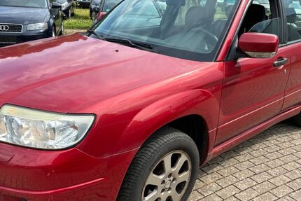 Subaru Forester 263.000 km 2.990 &euro; Lennestadt (Meggen)…. 57368