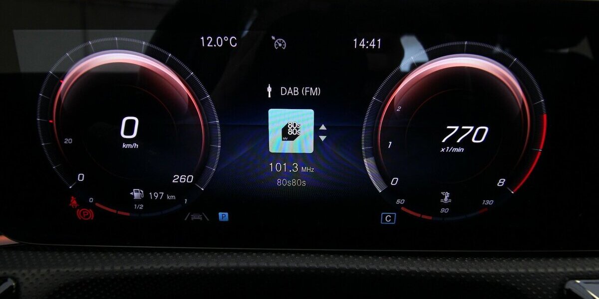 Mercedes-Benz A 180 Limousine AMG Line NAVI+LED+ALU18+TEMPOMAT 49.369 km 22.500 &euro; Hagenow 19230