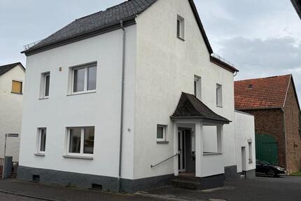 Haus Limburg an der Lahn Staffel - 10 Zimmer, 265 m&sup2;, 850.000&euro; | Angebot:26891219