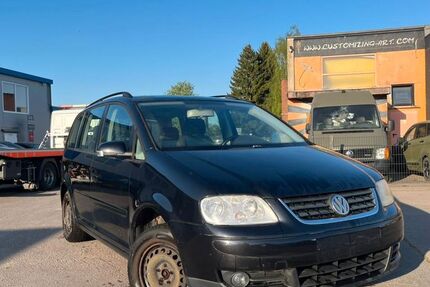 VW Touran 183.000 km 1.300 &euro; Bitburg 54634