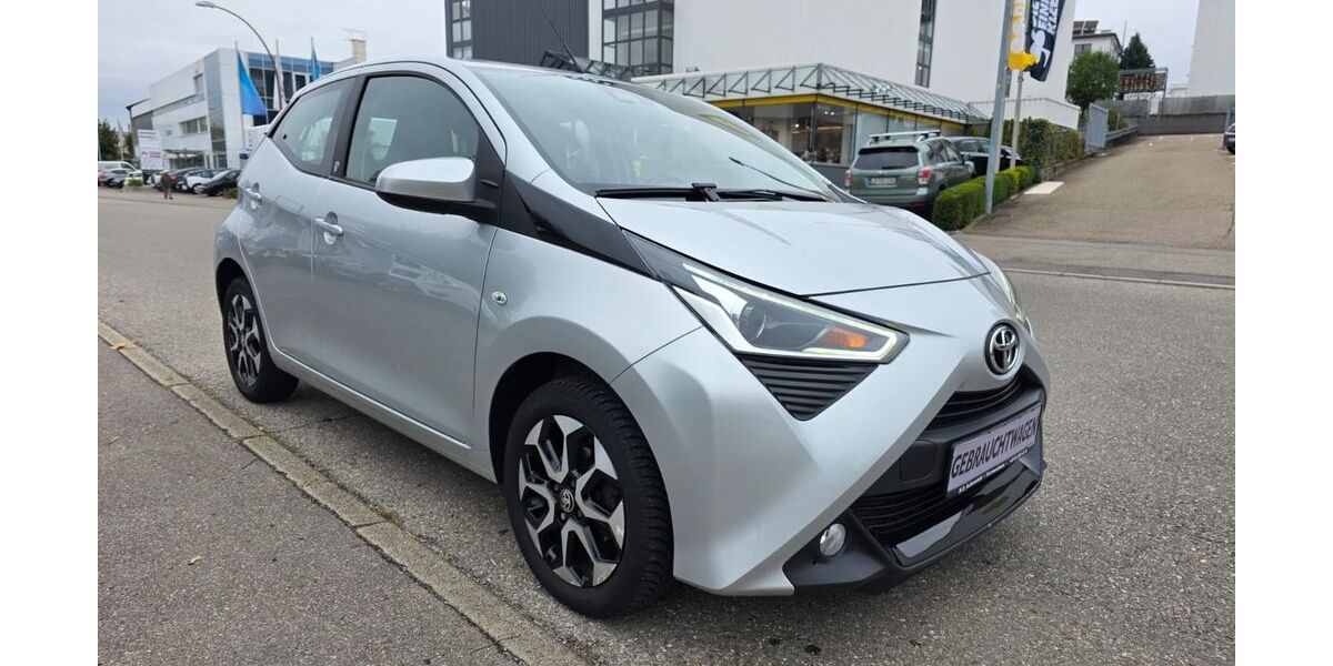 Toyota Aygo (X) 87.935 km 9.390 &euro; Kornwestheim (bei Stuttgart) 70806