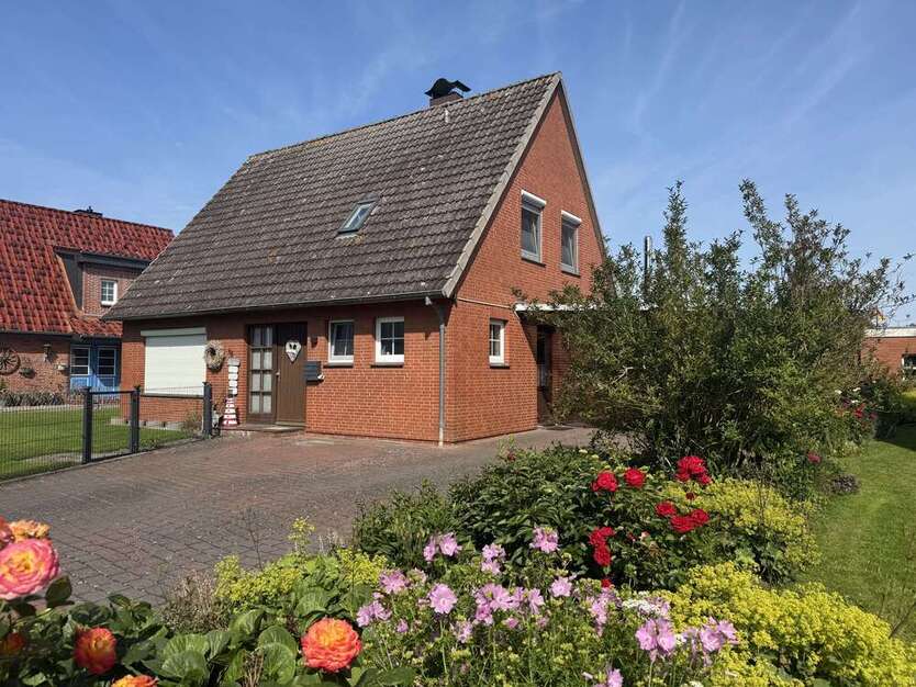 Haus zum Kaufen in Lunden 269.000 € 139.9 m²