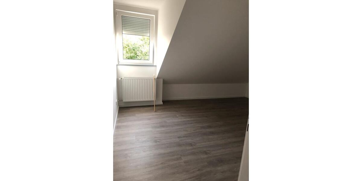 Dachgeschoßwohnung Holzminden - 3.5 Zimmer, 75 m&sup2;, 600&euro; | Angebot:26421303