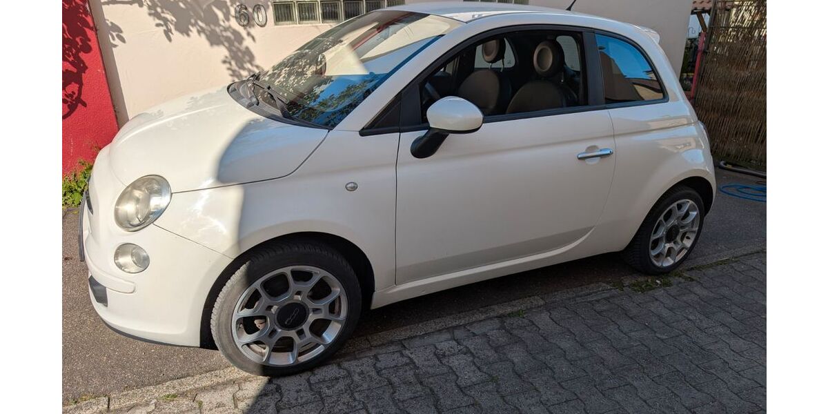 Fiat 500 95.000 km 4.600 &euro; Stuttgart 70619