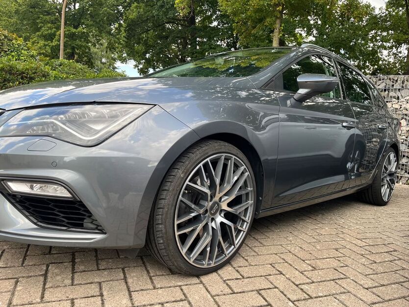 Seat Leon 189.000 km 12.500 € Hagen a.T.W. 49170