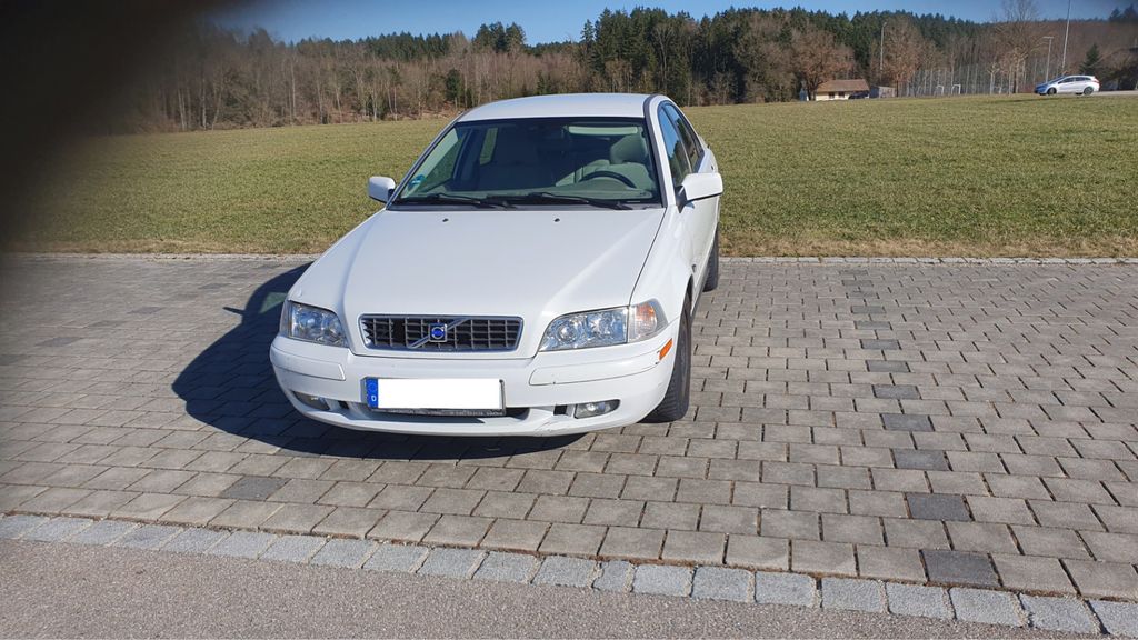 Volvo S40 303.000 km 750 &euro; Buch a. B. 85656