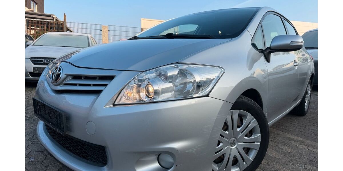 Toyota Auris 218.250 km 3.490 &euro; Hildesheim 31137