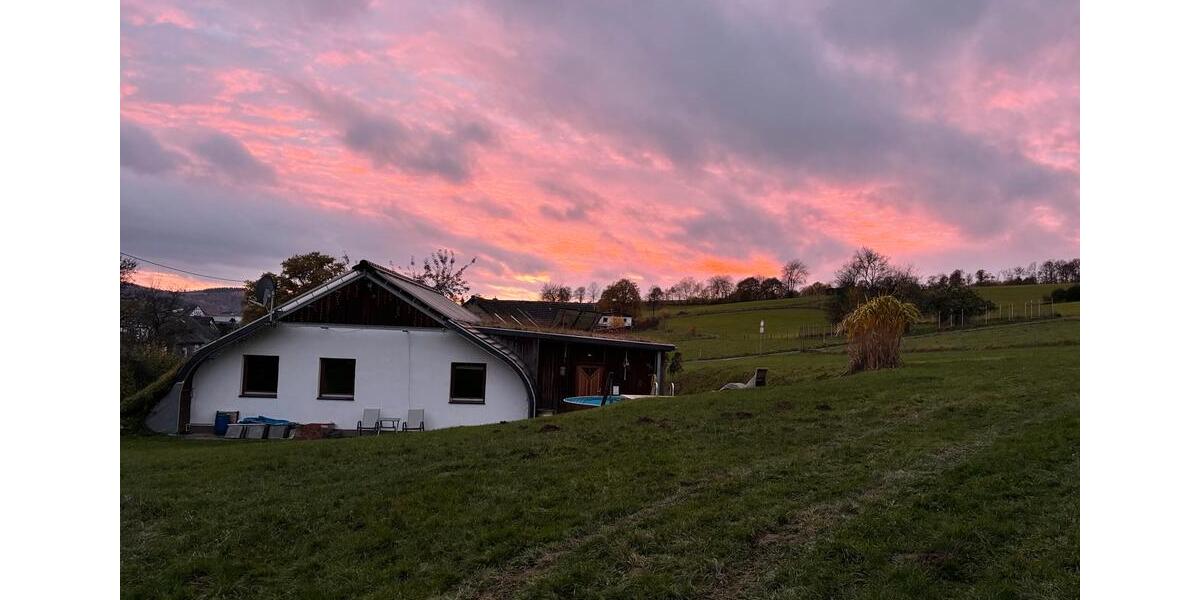 Bio Solar Haus mit großer Garage Werkstatt 2950 qm Grundstück 2 zimmer