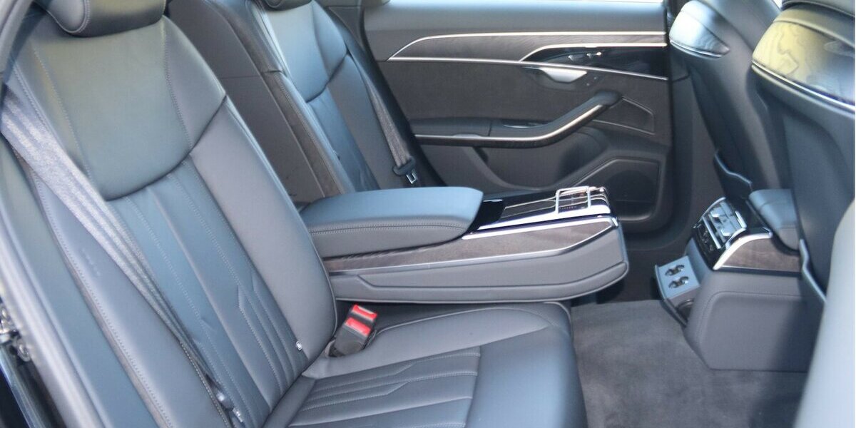 Audi A8 50 TDI/LEDER/PANORAMA/HEAD UP/BANG & OLUFSEN 58.000 km 51.900 &euro; Villingen-Schwenningen 78054