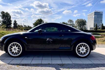 Audi TT 118.750 km 17.500 € Wolfsburg 38446