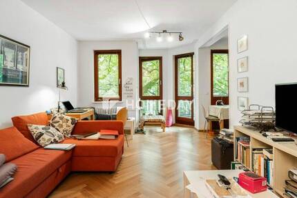 Charmante 2-Zimmer-Wohnung mit Loggia in zentraler Lage