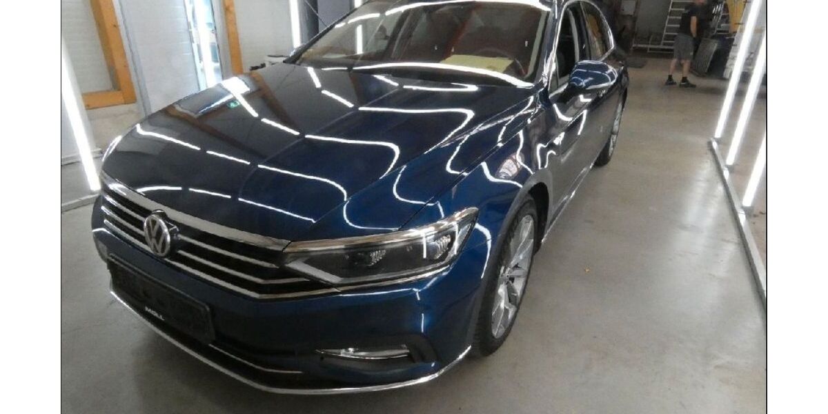 VW Passat 157.897 km 24.900 € Kirchheim bei München 85551