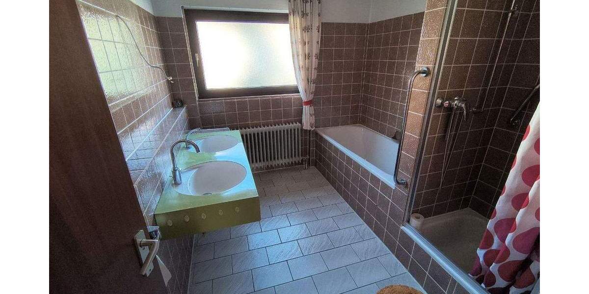 Doppelhaushälfte Waldbronn Reichenbach - 7 Zimmer, 163 m&sup2;, 465.000&euro; | Angebot:25654309