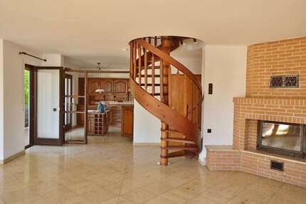 Wohnung Hochheim am Main - 4 Zimmer, 141 m&sup2;, 1.540&euro; | Angebot:26310033