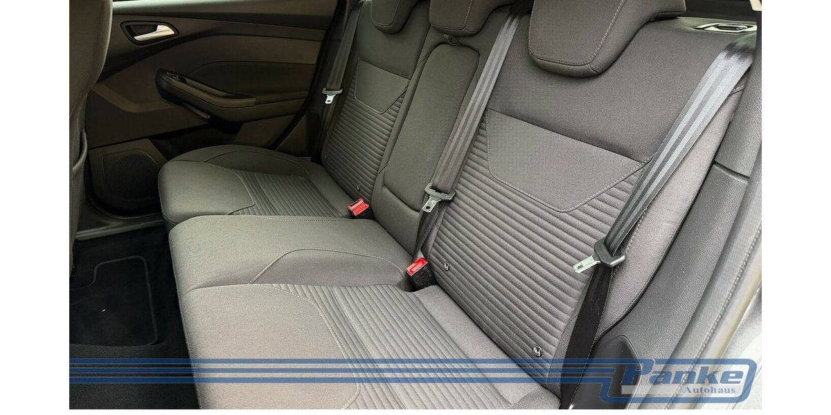 Ford Focus Titanium*AHK*SHZ*Tempo*Keyless*Navi* 117.279 km 8.900 &euro; Berlin 13187