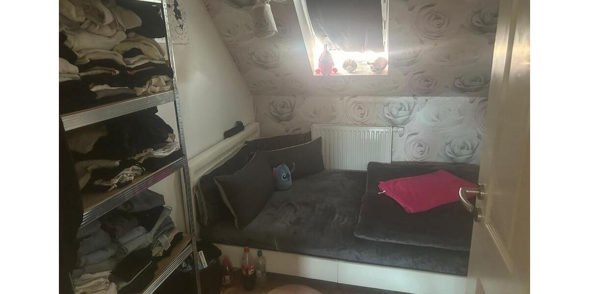 Dachgeschoßwohnung Südbrookmerland - 4 Zimmer, 90 m&sup2;, 1.100&euro; | Angebot:26222888