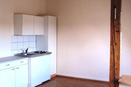 Kuschelige Single DG Wohnung im Zentrum Norden