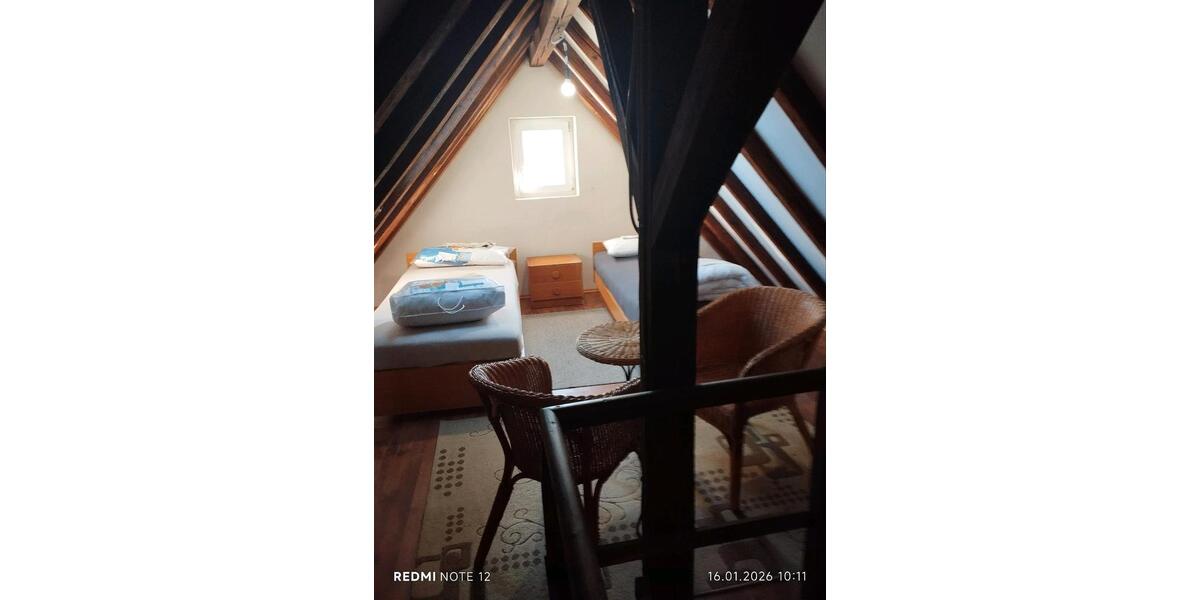 Dachgeschoßwohnung Stuttgart Feuerbach - 2 Zimmer, 88 m&sup2;, 1.250&euro; | Angebot:25998750