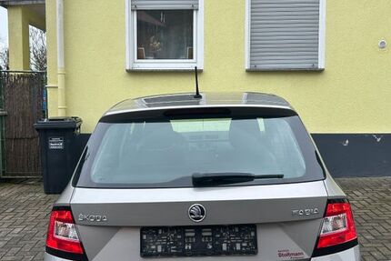 Skoda Fabia 137.000 km 8.500 &euro; Queidersbach 66851