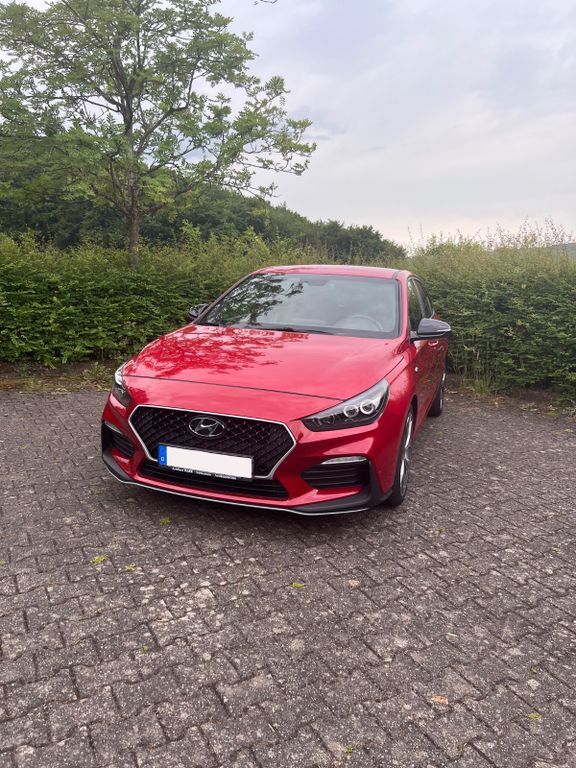 i30
