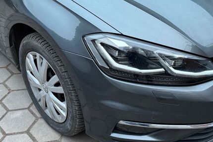 VW Golf 88.500 km 17.500 &euro; Sassenburg 38524