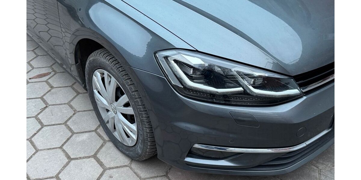 VW Golf 88.500 km 17.500 &euro; Sassenburg 38524