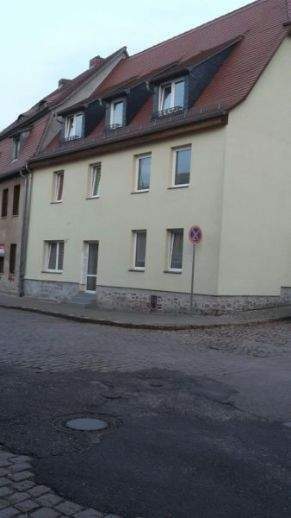 Etagenwohnung Könnern - 3 Zimmer, 69 m&sup2;, 345&euro; | Angebot:25666901