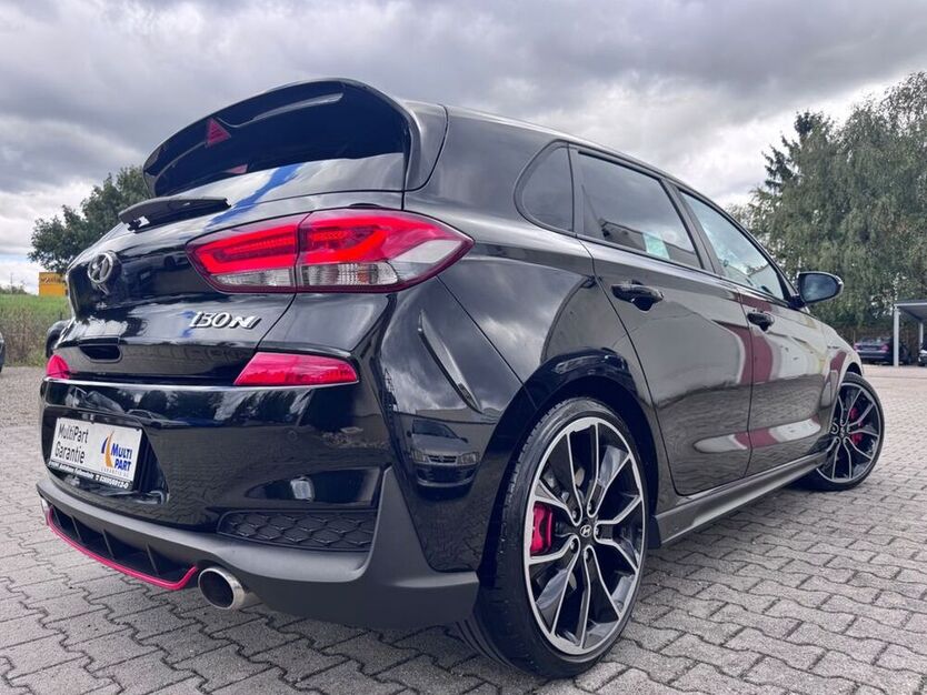 i30