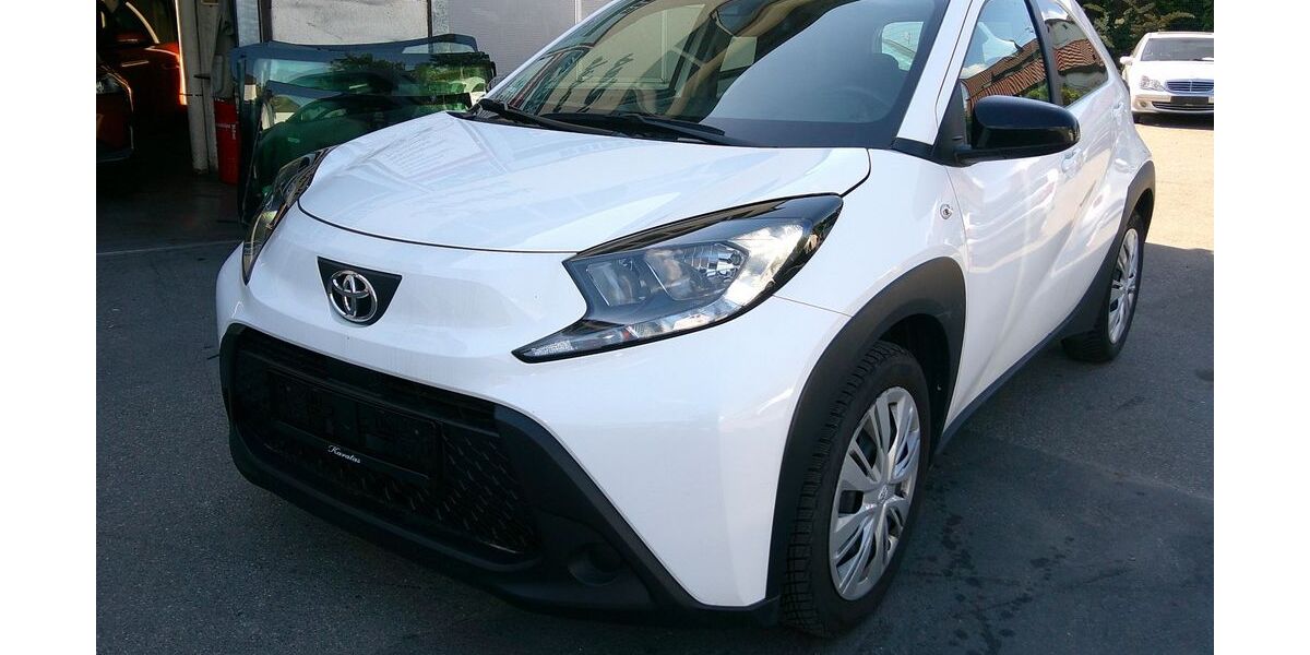 Toyota Aygo (X) 112.000 km 11.860 &euro; Sindelfingen 71065