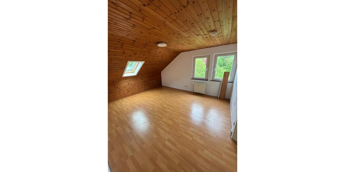 Dachgeschoßwohnung Idar-Oberstein Oberstein - 3 Zimmer, 64 m&sup2;, 420&euro; | Angebot:26478448