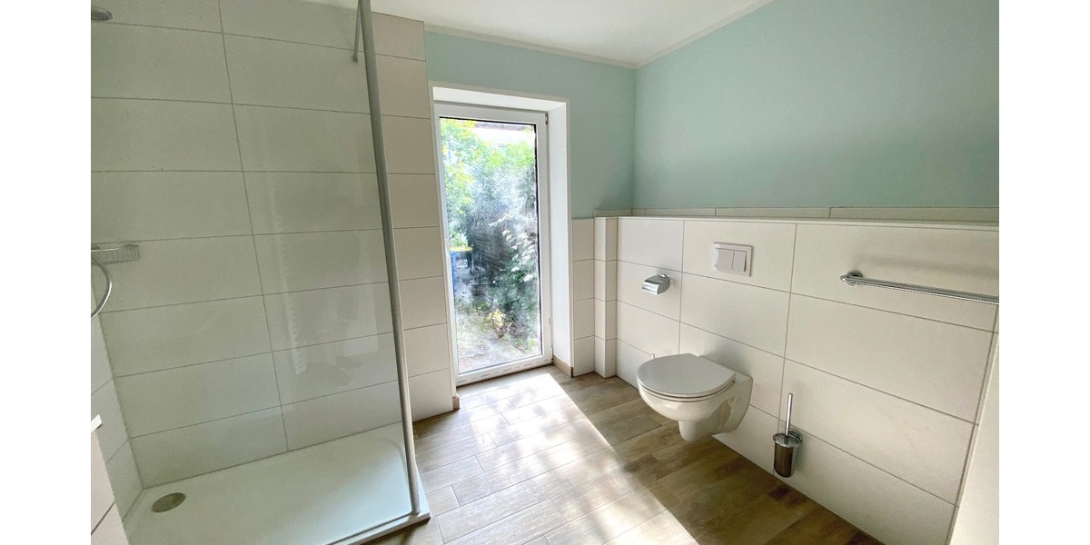 Fachwerkhaus mit 2 Wohnungen und Gewerbe - Mehrfamilienhaus, Wohnhaus Weißenborn/Erzgebirge Erzgebirge | Angebot:26567240