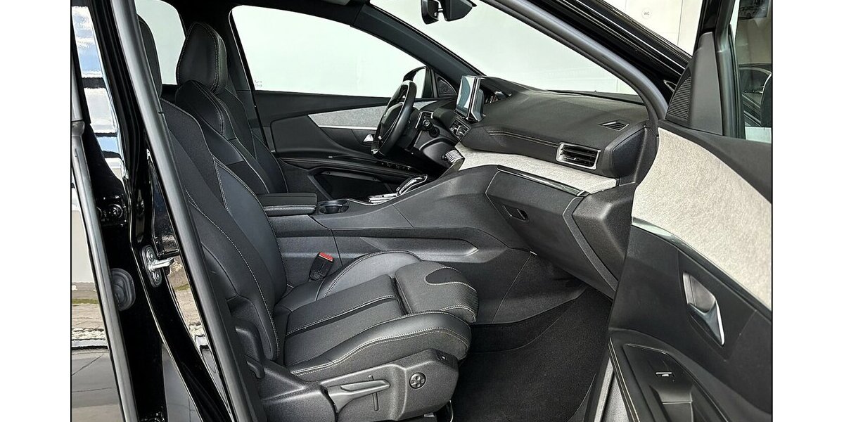 Peugeot 3008 GT line Aut Full-LED Assist Massage Kamera 154.000 km 14.999 &euro; Stade 21682