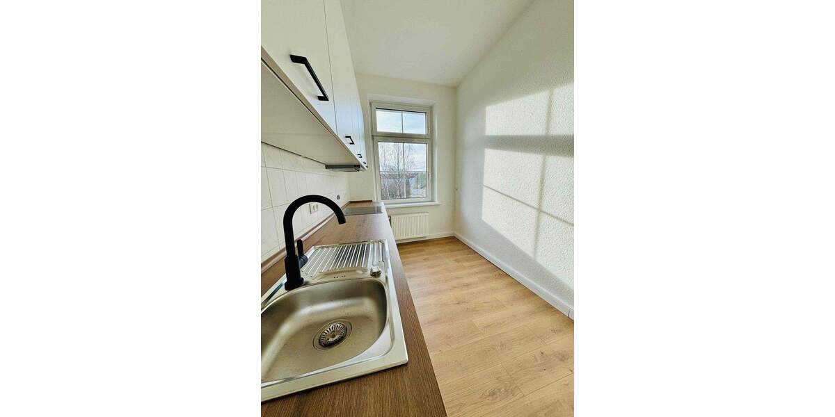 TOP Lage, Weitblick, sanierter Altbau,sehr hell ,SW Balkon,EBK 3 zimmer