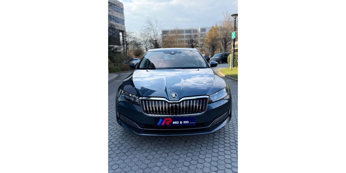 Skoda Superb 112.000 km 19.899 &euro; Unterschleißheim 85716