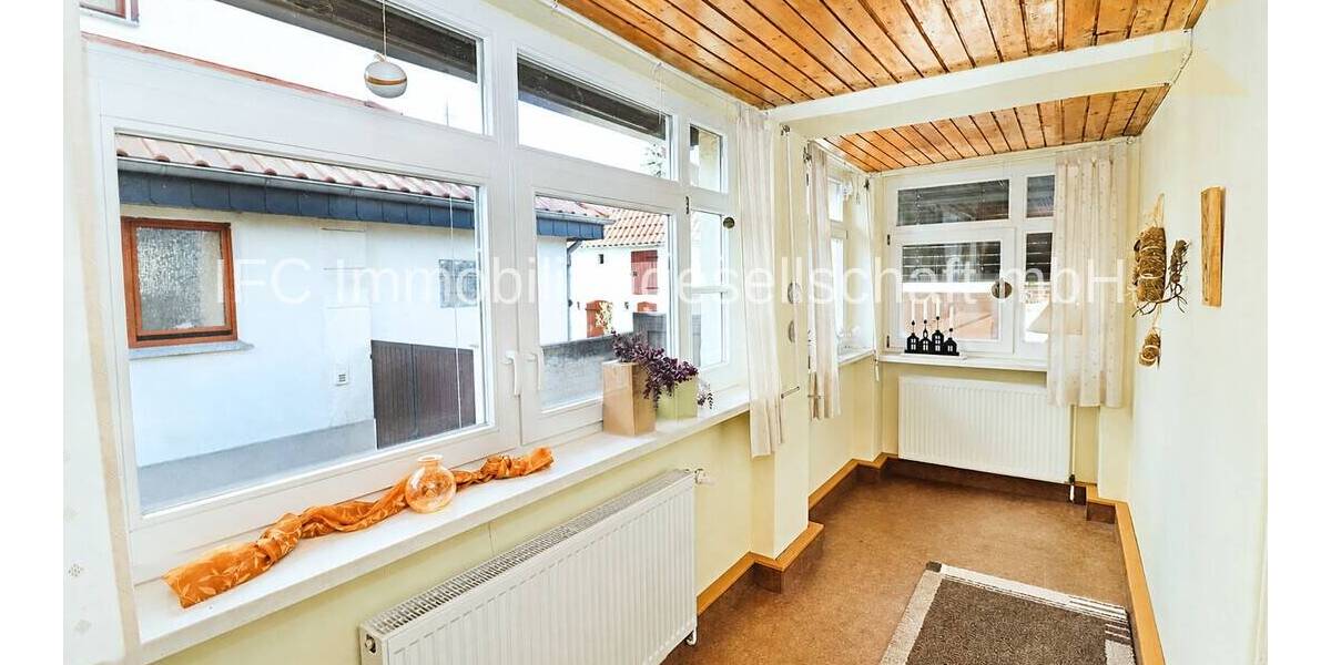 Mehrfamilienhaus, Wohnhaus Raguhn-Jeßnitz Jeßnitz - 7 Zimmer, 153 m&sup2;, 225.000&euro; | Angebot:26502933