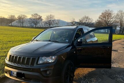 Jeep Compass 98.600 km 9.750 &euro; Köln 51149