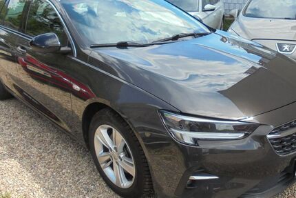 Opel Insignia 134.800 km 11.999 &euro; Duisburg 47249