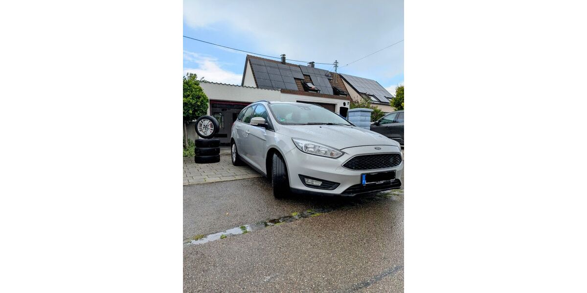 Ford Focus 218.900 km 8.600 &euro; Kissing 86438