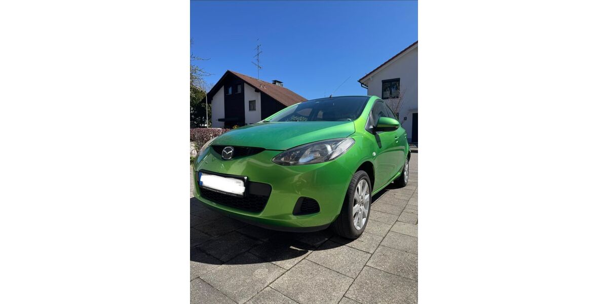 Mazda 2 95.000 km 3.200 &euro; Neubiberg 85579