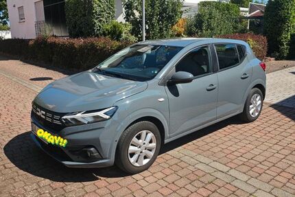 Dacia Sandero 18.827 km 13.950 &euro; Messel 64409