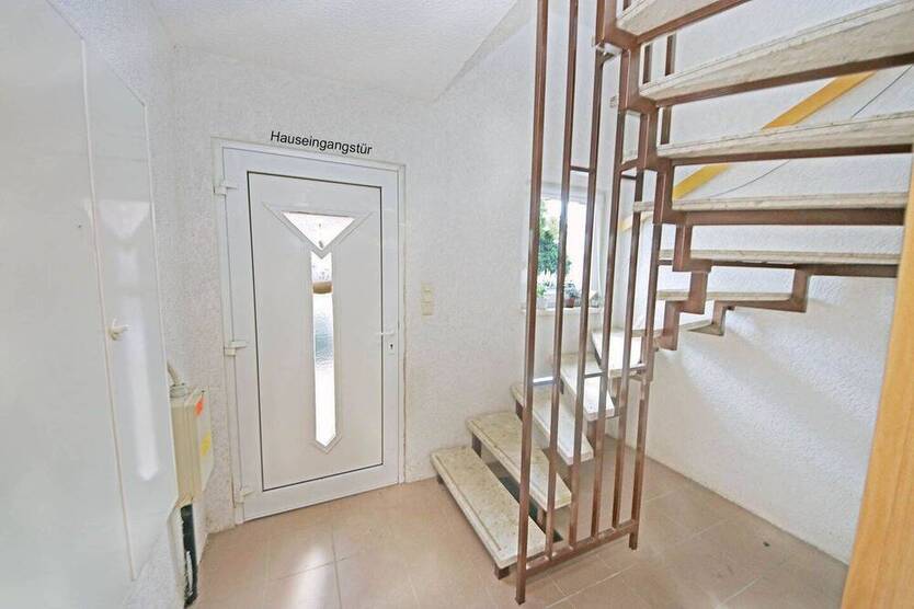 Doppelhaushälfte mit EinliegerWohnung in Dessau-Roßlau OT Mosigkau