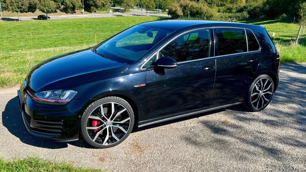 VW Golf 129.500 km 18.390 € Albershausen 73095
