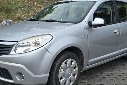 Dacia Sandero 109.000 km 2.399 &euro; Wetzlar 35576