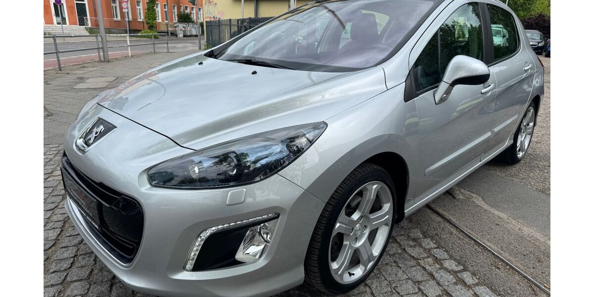 Peugeot 308 64.000 km 8.490 &euro; Berlin - Tempelhof 12107