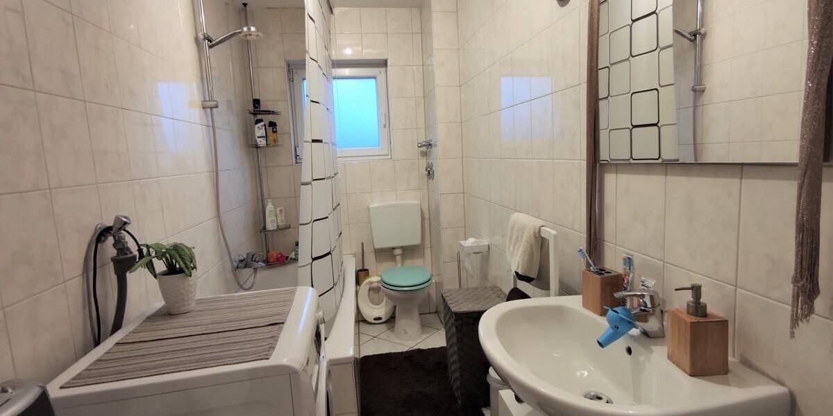 Etagenwohnung Pohlheim Watzenborn-Steinberg - 3 Zimmer, 90 m&sup2;, 1.000&euro; | Angebot:26359799